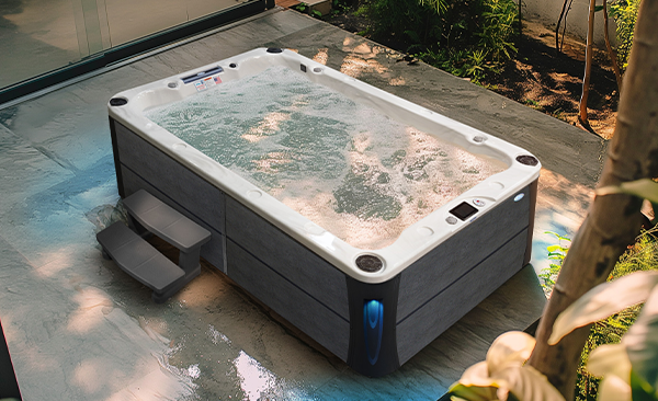 Deck Series Yuma hot tubs for sale